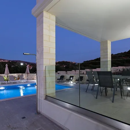 Eudora Luxury Stone Villa